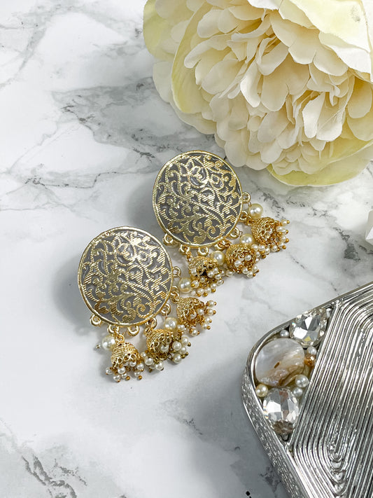 Amelie Grey Studded Earrings